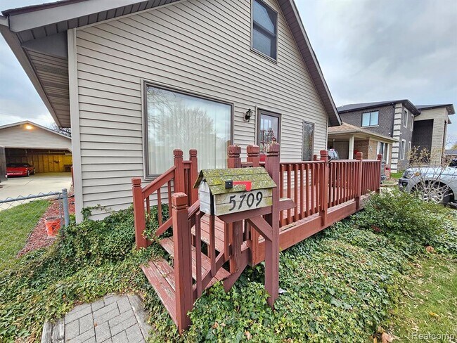 Foto del edificio - 5709 N Gulley Rd