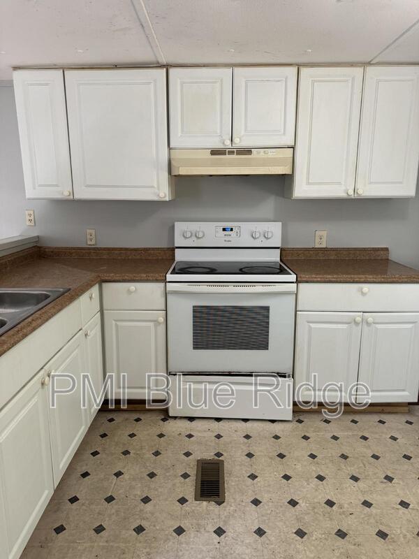 Foto del edificio - 40 Mcilwain Rd