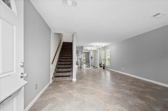 Foto del edificio - 14520 Misty Meadow Ln