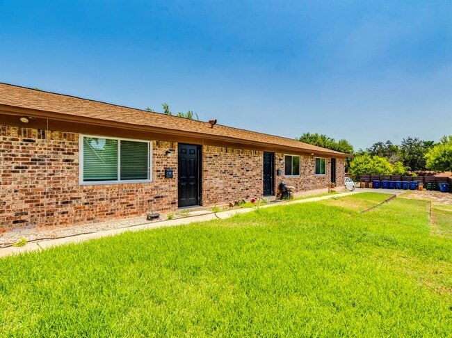 Foto del edificio - 3404 Willowrun Cove