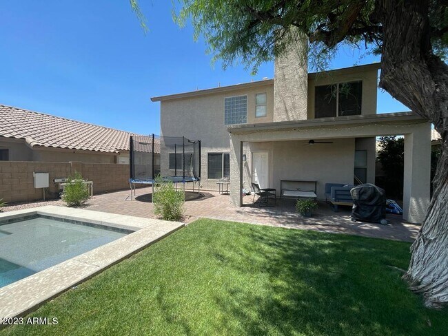 Building Photo - 4331 E Tether Trail