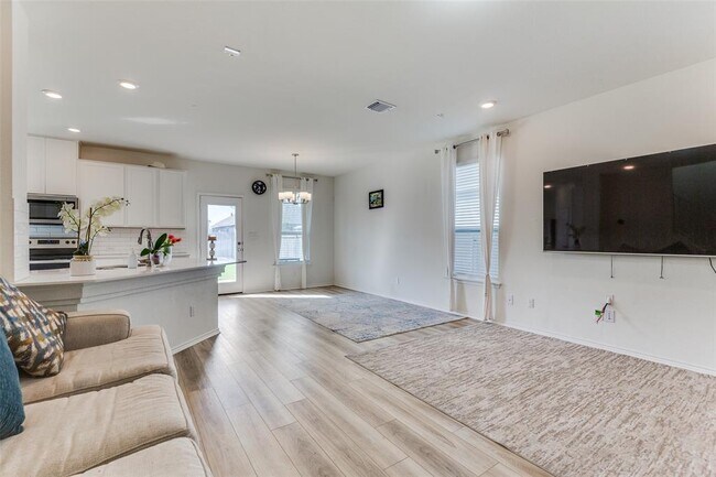 Building Photo - 1109 Aronia Ln