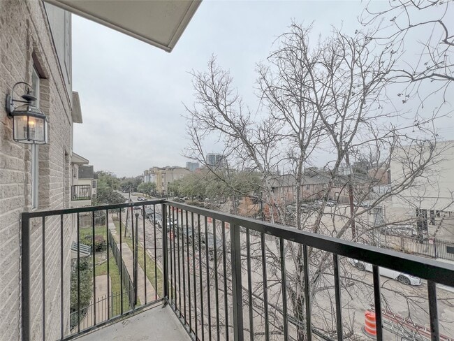 Foto del edificio - 2201 Austin St