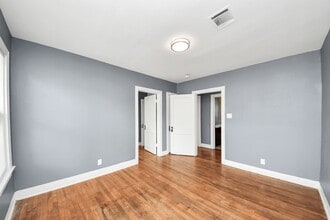 Building Photo - 3012 Isabella St