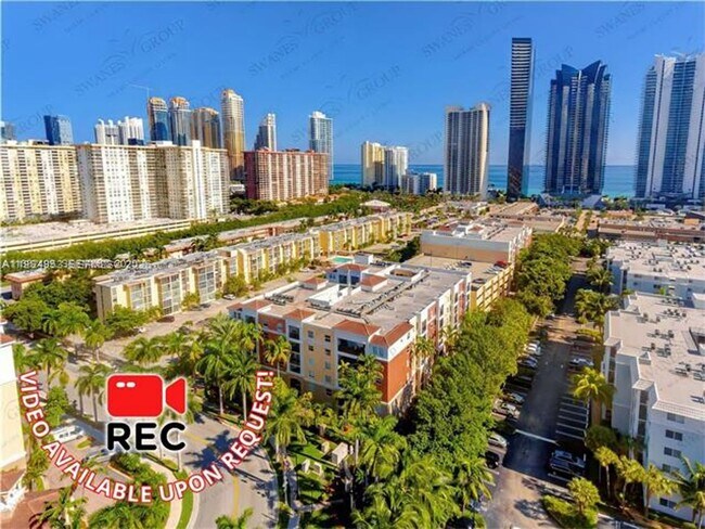 Foto del edificio - 17150 N Bay Rd