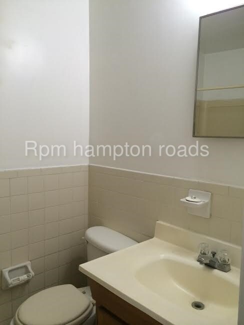 Foto del edificio - 322 Ashlawn Dr
