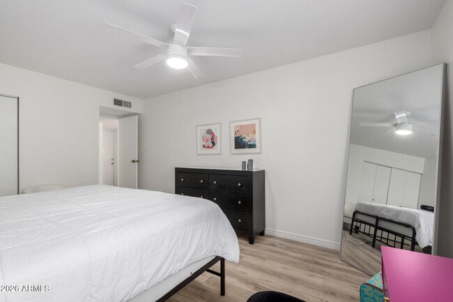 Foto del edificio - 4610 N 68th St