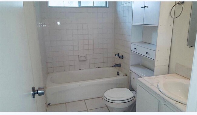 Foto del edificio - 4819 Bellaire Blvd