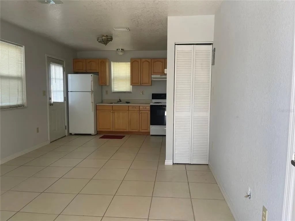 Building Photo - 73 2nd Ave