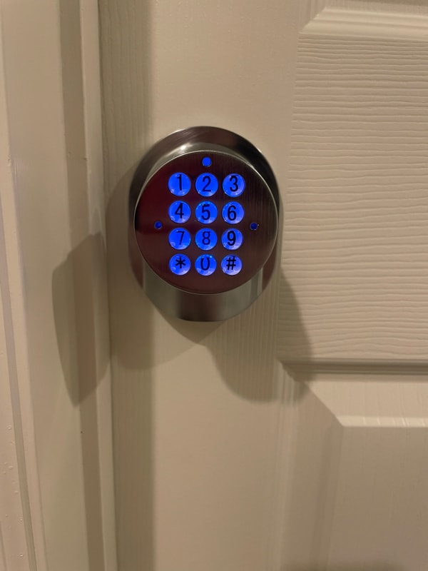 Building Photo - 3115 Marshall Dr