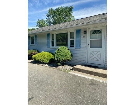 Primary Photo - 437 Poole St