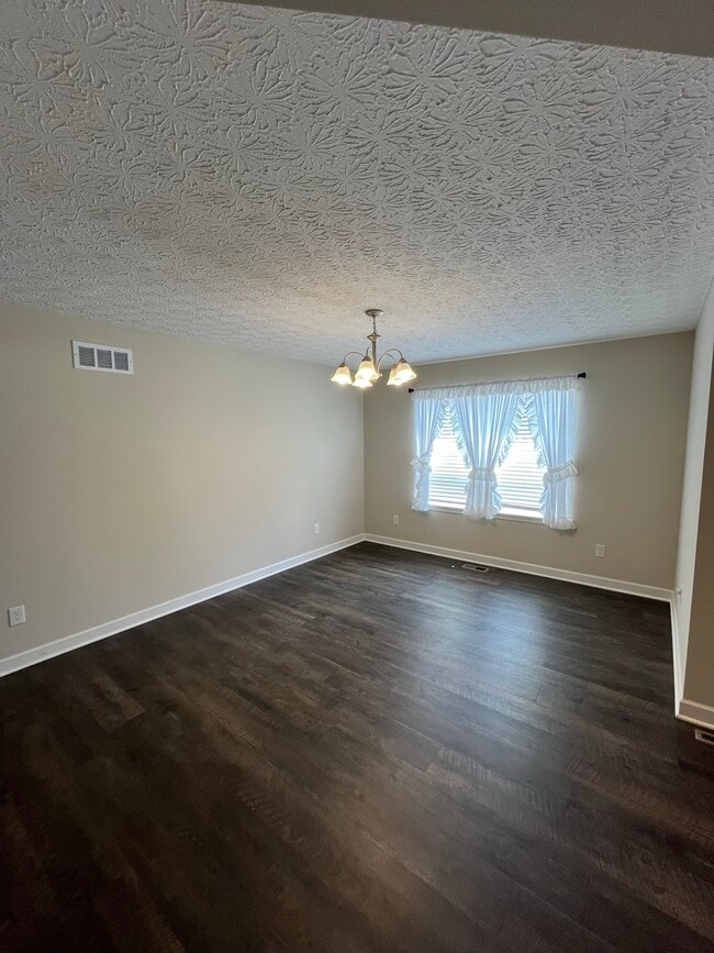 Building Photo - 17200 OH-739