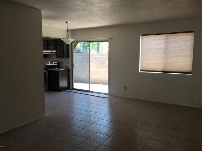 Foto del edificio - 2813 N Evergreen St