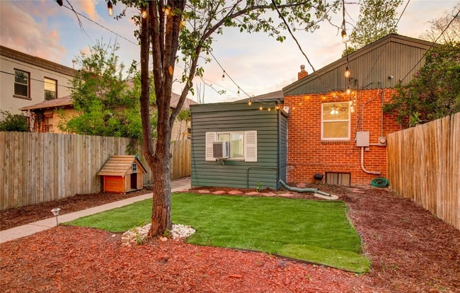 Foto del edificio - 2440 N Gaylord St