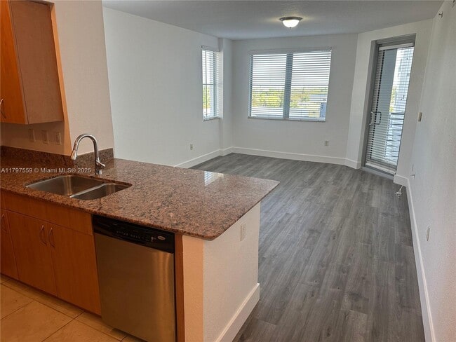 Building Photo - 1830 Radius Dr