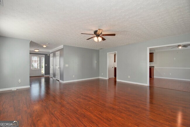 Foto del edificio - 3403 Foster Ridge Tr SW