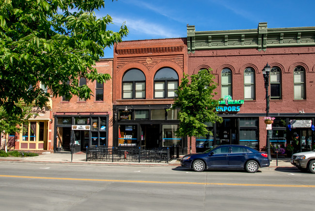 Building Photo - 1892 Apartments