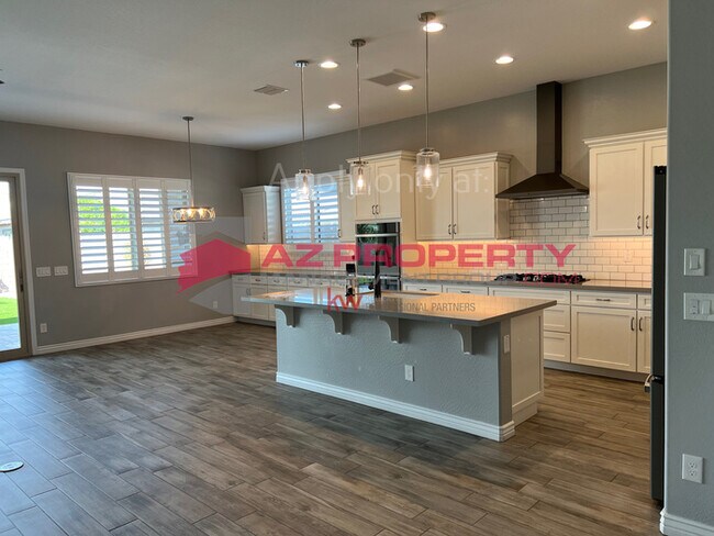 Building Photo - Luxury Home For Rent