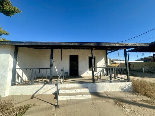 Foto del edificio - 495 N Phoenix St
