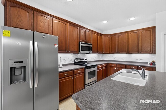 Foto del edificio - 14830 Potterton Cir