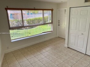 Building Photo - 7470 Miami Lakes Dr