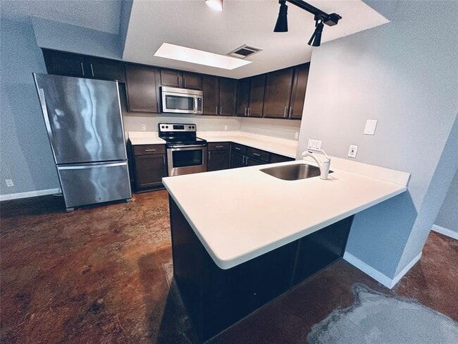 Foto del edificio - 3416 Willowrun Dr