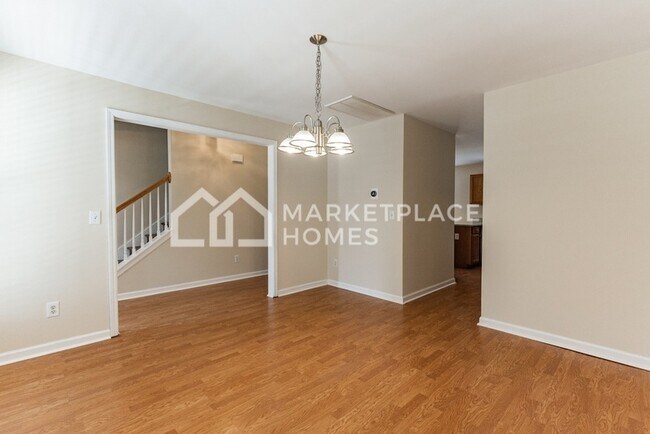 Foto del edificio - 125 Rockglen Ct
