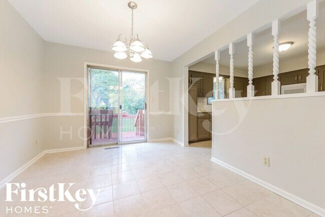 Foto del edificio - 909 NE 81st St