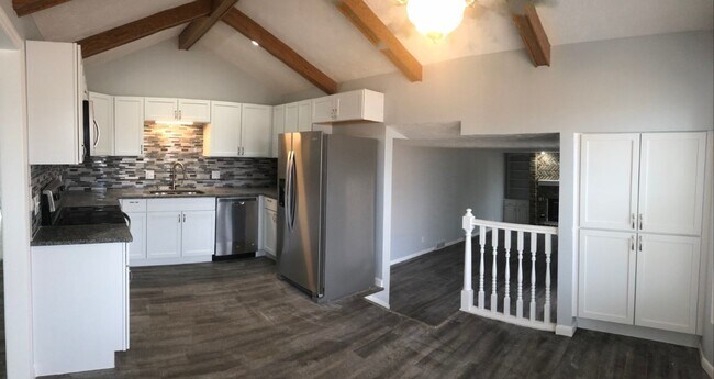 Foto del edificio - Home For Rent Bellevue.