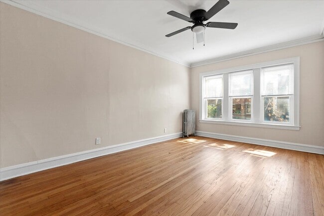 Building Photo - 4105 N Spaulding Ave