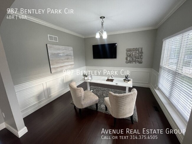Building Photo - 987 Bentley Park Cir