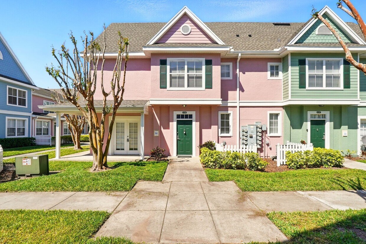 Foto principal - Charming and Spacious 4-Bedroom, 3-Bathroo...