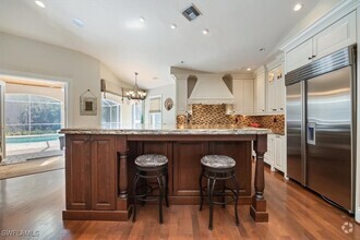 Building Photo - 600 Portside Dr
