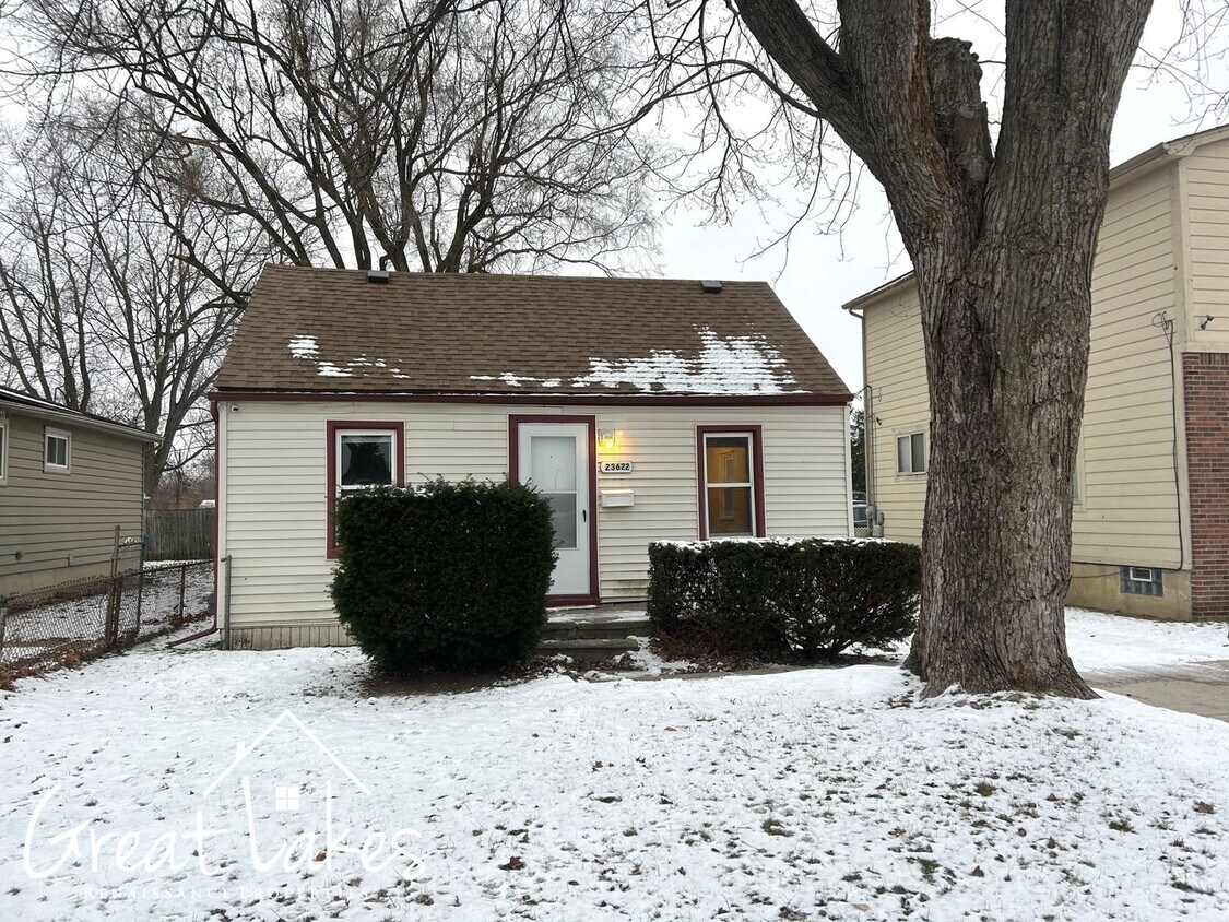 Foto principal - Lovely 2 Bedroom 1 Bathroom now available for rent