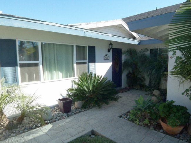 Building Photo - 34626 Via Catalina