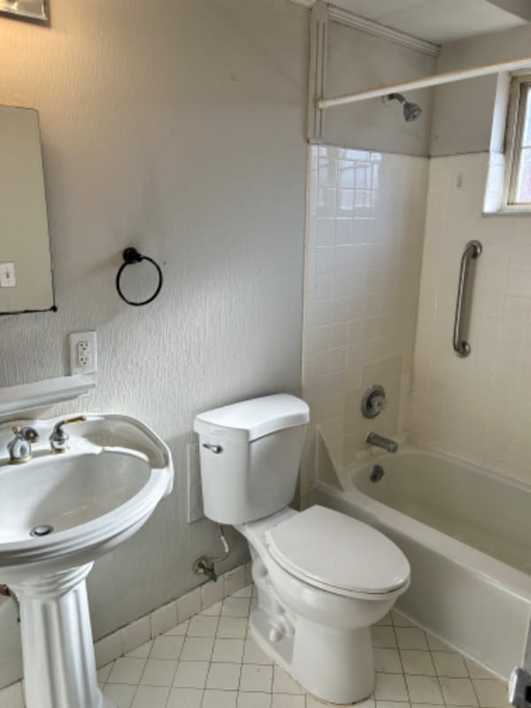 Photo - 144 Breckenridge Ln (Louisville, KY)