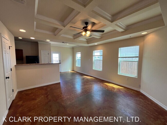 Foto del edificio - 3 br, 2.5 bath House - 16832 DANCING AVA #1