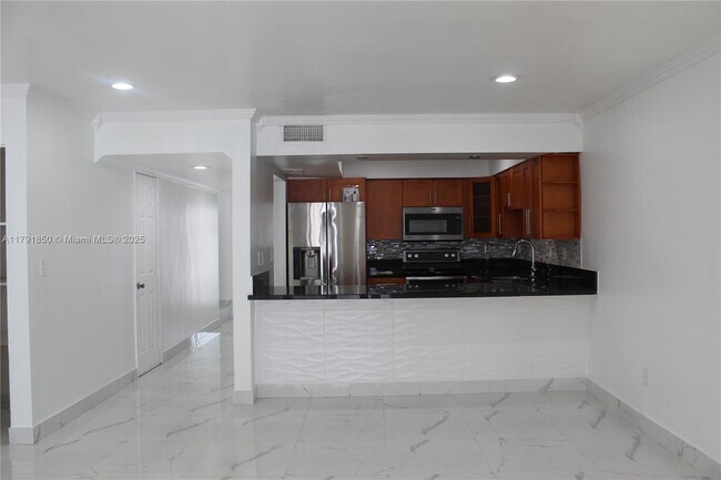 Foto del edificio - 1840 W 73rd Pl
