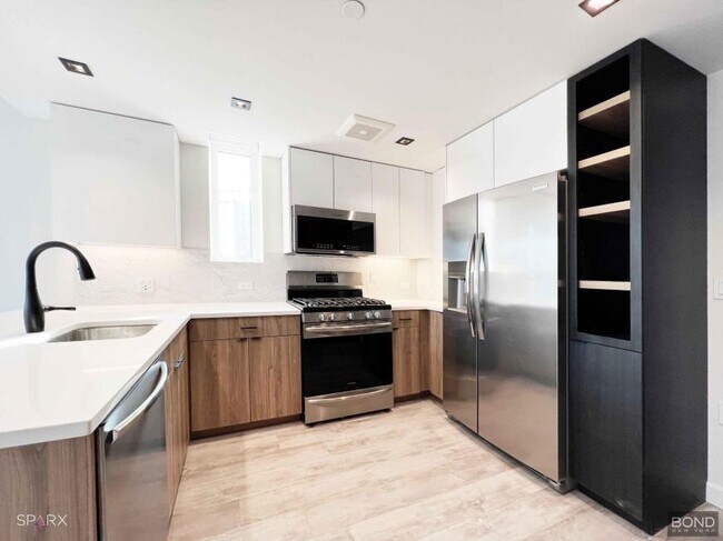 Foto del edificio - 1 bedroom in HOLLIS NY 11423
