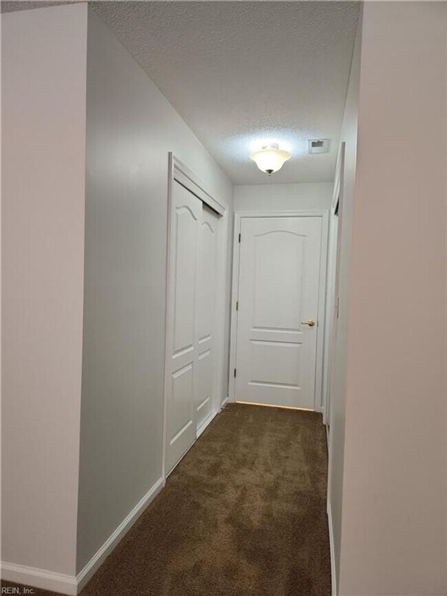 Foto del edificio - 2505 Old Greenbrier Rd