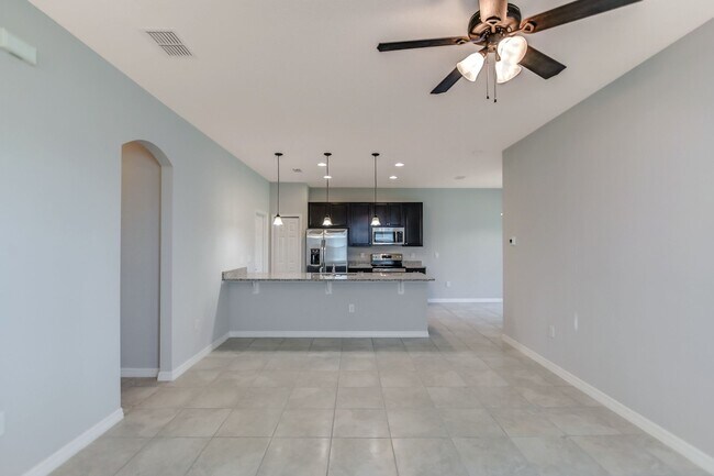 Foto del edificio - 3 Bedroom 2 Bath Villa in Oak Tree Pointe for RENT!