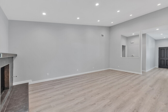 Building Photo - 7555 Bovey Ave
