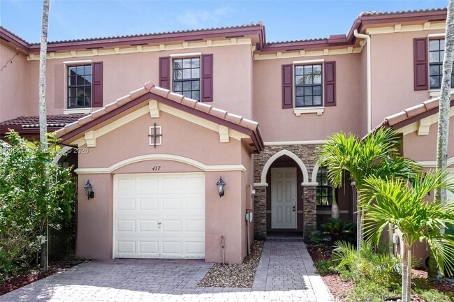 Foto del edificio - 457 SE 37th Pl