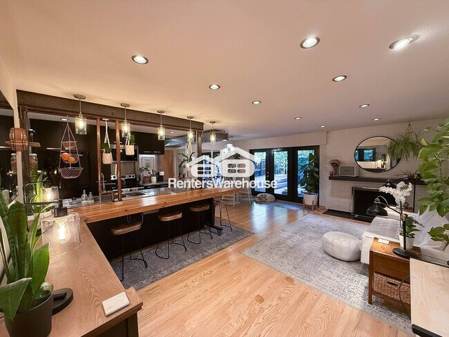Foto del edificio - 2227 Canyon Blvd