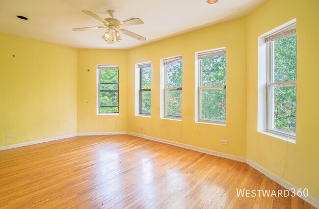 Foto del edificio - 8158 S Drexel Ave
