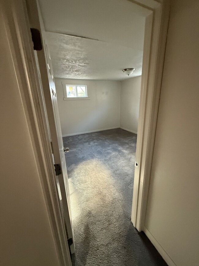 Building Photo - 1105 W 10550 S