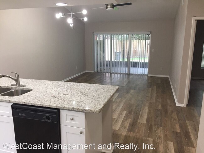 Building Photo - 2 br, 2 bath House - 5015 Gainsville Dr.