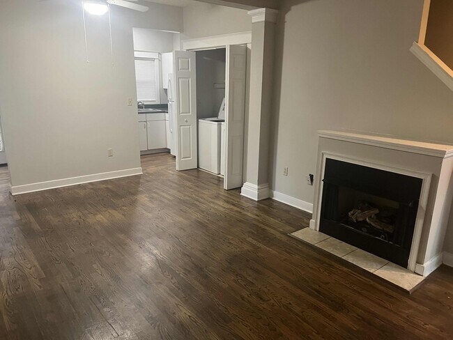 Foto del edificio - 925 Greenwood Ave NE