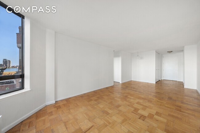 Foto del edificio - 630 1st Ave