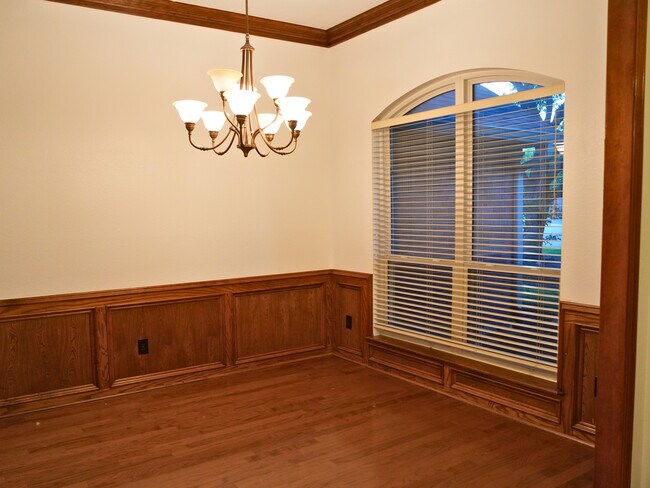 Foto del edificio - 3505 Crescent Ct